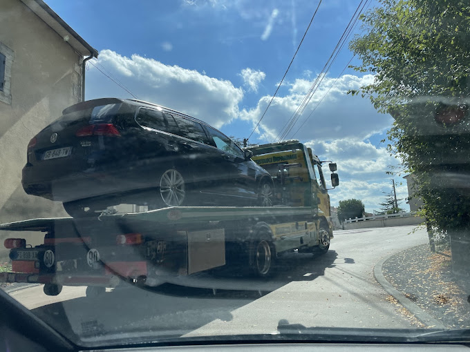 Aperçu des activités de la casse automobile DEPANNAGE VERDIER PHILIPPE SAS située à TRELISSAC (24750)